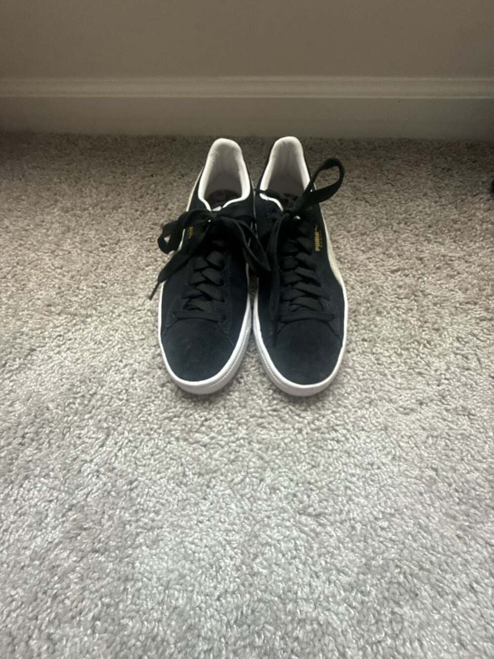 Puma Suede Classic Black White Size 8 Women